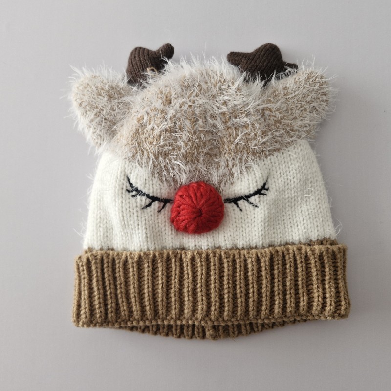 کلاه بافت گوش دار گوزن