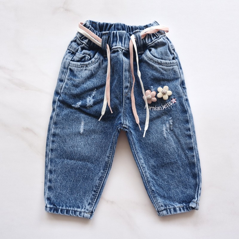 شلوار جین تیره مام استایل بابونه پرنیان