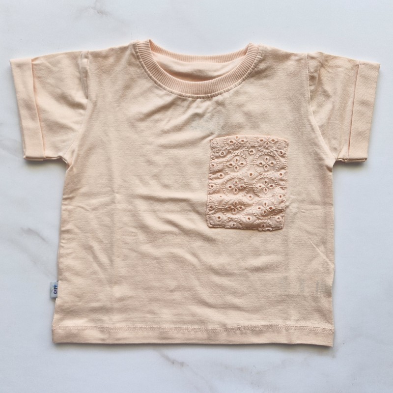 تیشرت آستین کوتاه تک جیب گیپور گلبهی امیرکوچولو