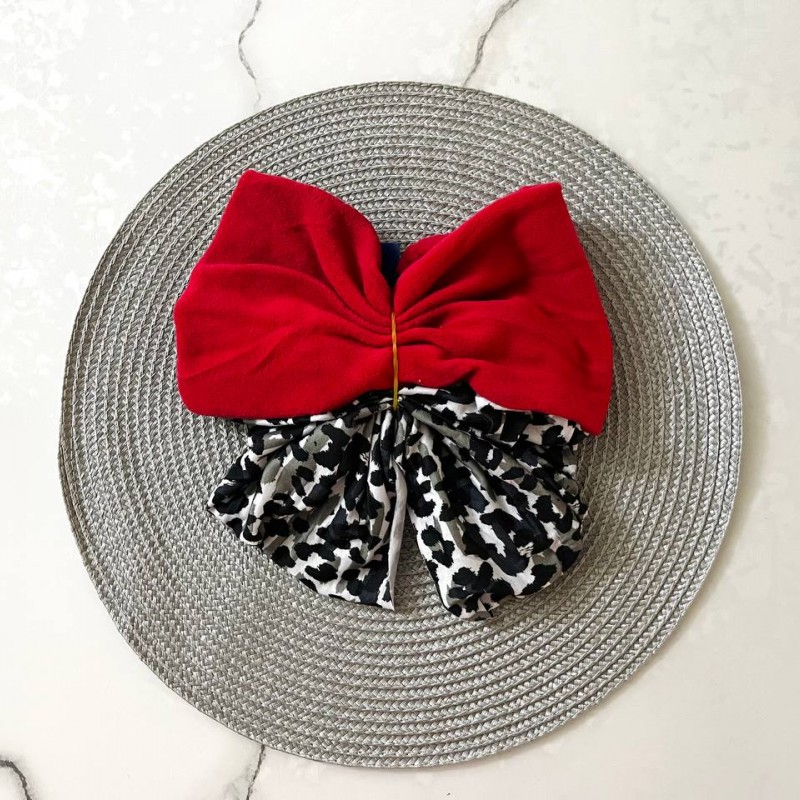 اسکارف پلنگی و قرمز