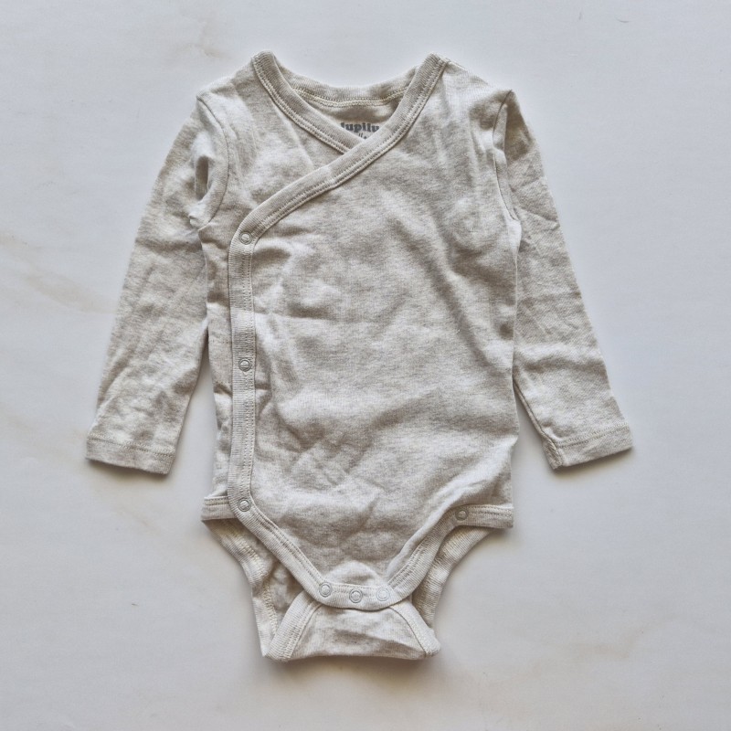 بادی آستین بلند جلودکمه کرمی لوپیلو