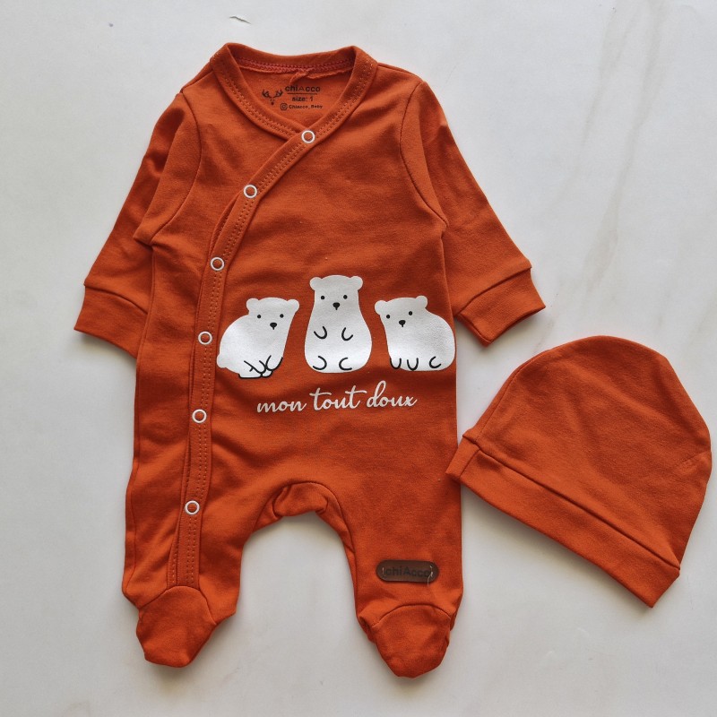 سرهمی و کلاه سه خرس قرمز گوجه ای چیاکو