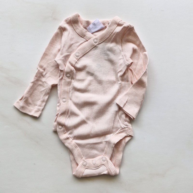 بادی آستین بلند جلودکمه کبریتی صورتی روشن Lilly&Dan