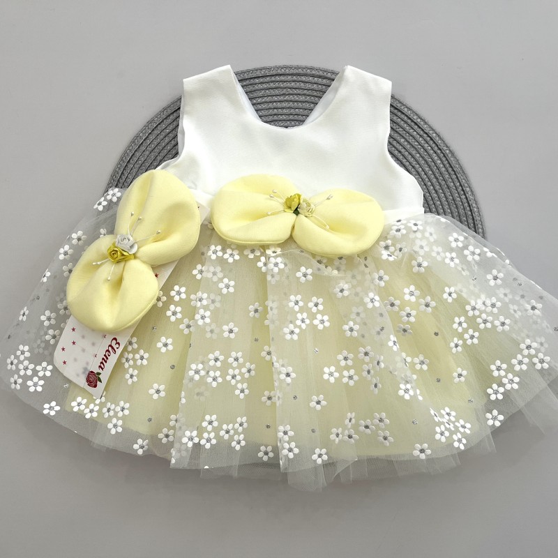 پیراهن عروس و تل زرد