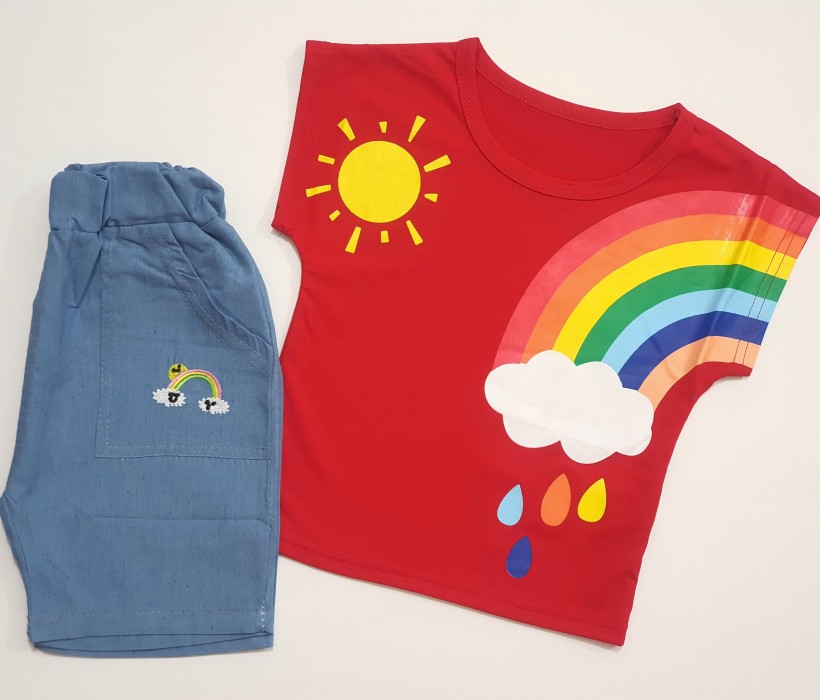 تیشرت و شلوارک رنگین کمان قرمز