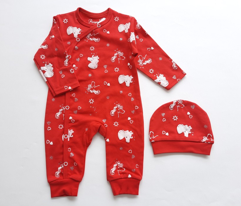 سرهمی و کلاه یونیکورن قرمز آرین