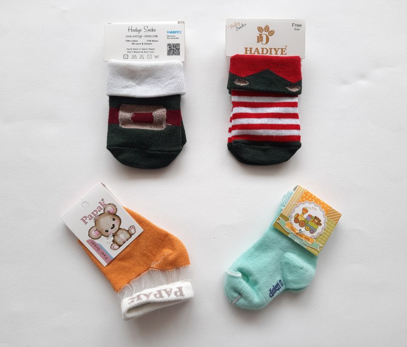 جوراب نوزادی