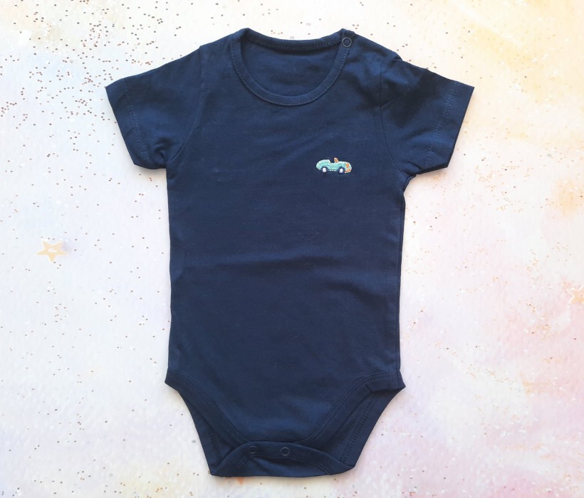 بادی آستین کوتاه گلدوزی ماشین سرمه ای وچیون