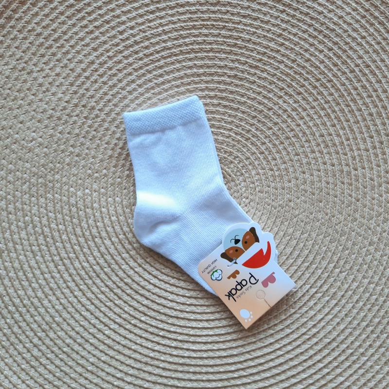 جوراب سفید ساق دار نوزادی