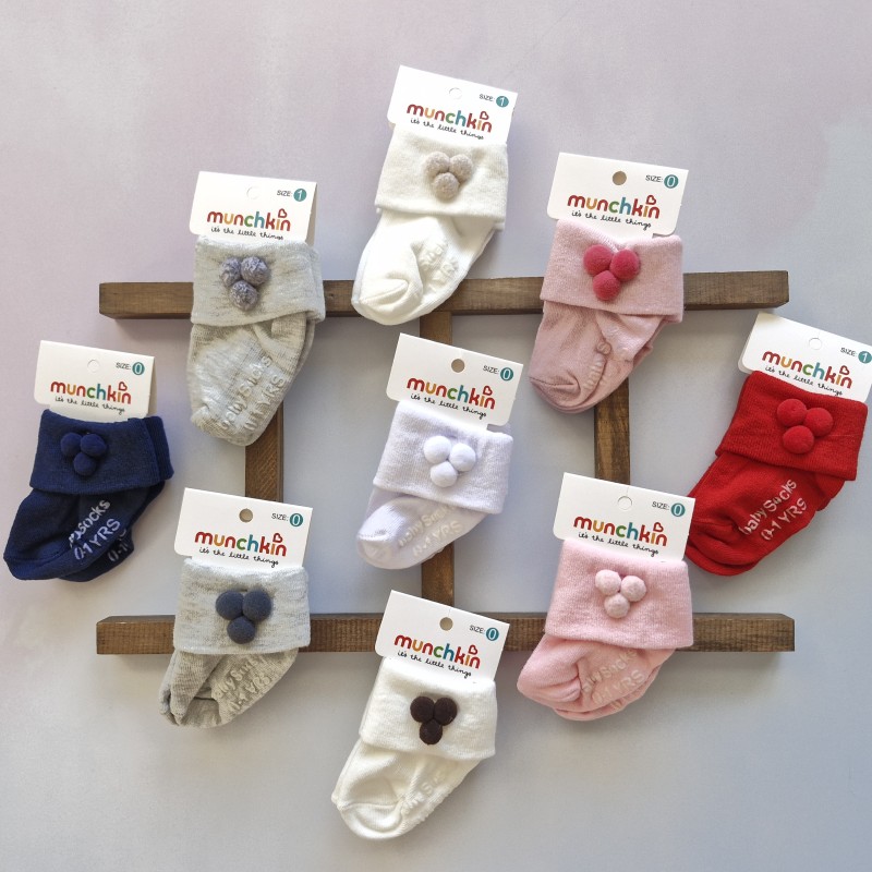 جوراب استپ دار پوم پوم گپ