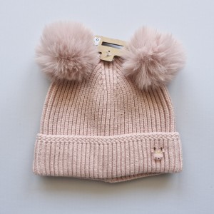 کلاه بافت دو پوم گوزن صورتی