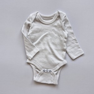 بادی آستین بلند ساده سفید SoCute