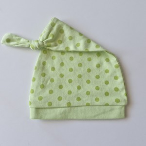 کلاه شیطونی خالخالی سبز