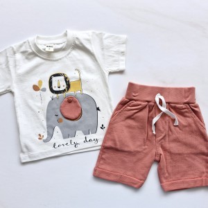 تیشرت و شلوارک دوستان مهتاب کوچولو