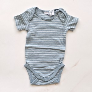 بادی وارداتی آبی راه راه