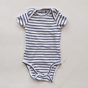 بادی وارداتی راه راه سفید مشکی