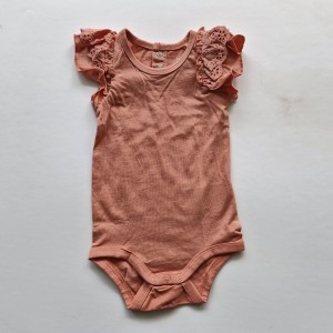 بادی آستین کوتاه چیندار گلبهی لوپیلو