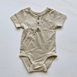 بادی آستین کوتاه سه دکمه کرم لوپیلو