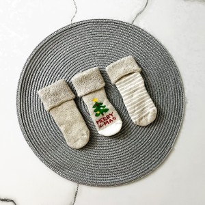 پک 3تایی جوراب زمستانی کریسمس لوپیلو kids