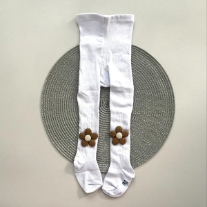 جوراب شلواری گلدار سفید