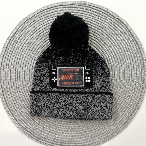 کلاه بافت سیاه و سفید kids