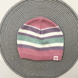 کلاه بافت راه راه صورتی kids