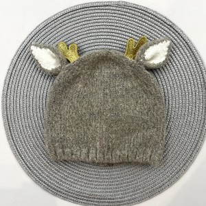 کلاه بافت شاخدار گوزن kids