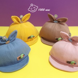 کلاه لبه دار طرح جوجه و گل