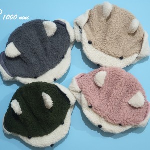 کلاه داخل ببعی خلبانی