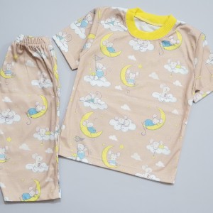 تیشرت و شلوارک ابر و ماه