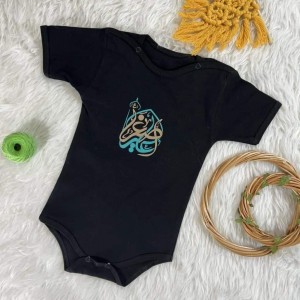 زیر دکمه ای آستین کوتاه مشکی علی اصغر