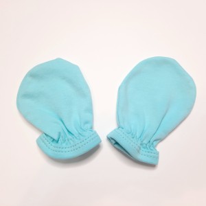 دستکش نوزادی دختر و بادکنک کوکالو