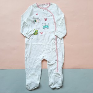 سرهمی جورابدار گربه