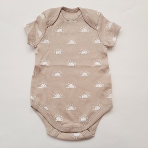 بادی آستین کوتاه خورشید C&A