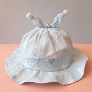 کلاه لبه دار طرح قلب