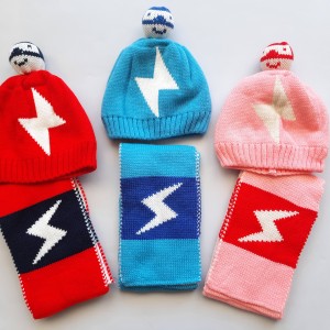 ست شال و کلاه طرح صاعقه