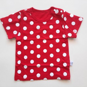 تیشرت آستین کوتاه خال خال قرمز