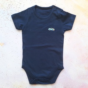 بادی آستین کوتاه گلدوزی ماشین سرمه ای وچیون