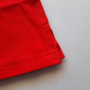 تیشرت آستین کوتاه یقه دار قرمز آنیل
