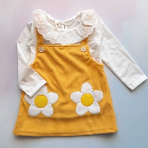 سارافون کبریتی و شومیز گلدار زرد