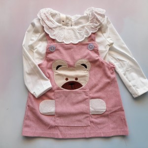 سارافون کبریتی و شومیز خرس صورتی