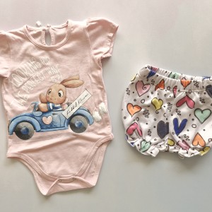 بادی آستین کوتاه و شورت خرگوش ماشین سوار صورتی وچیون