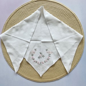 روسری طرح ‌ کاملیا نیلی