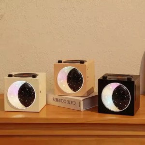 اسپیکر گرامافون ماه تابان رنگی MOON light sPeaker