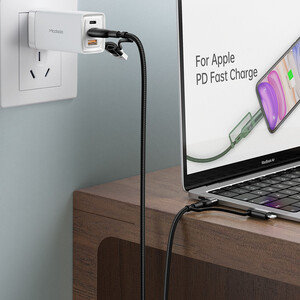 کابل تبدیل USB / USB-C به لایتنینگ / USB-C مک دودو مدل MC-CA-8070 طول 1.2 متر