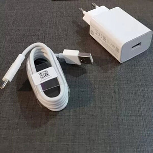 شارژر دیواری شیائومی مدل 27 وات به همراه کابل تبدیل usb-C