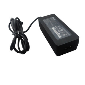 آداپتور 9 ولت 4 آمپر کستل تکنولوژی -کارکرده