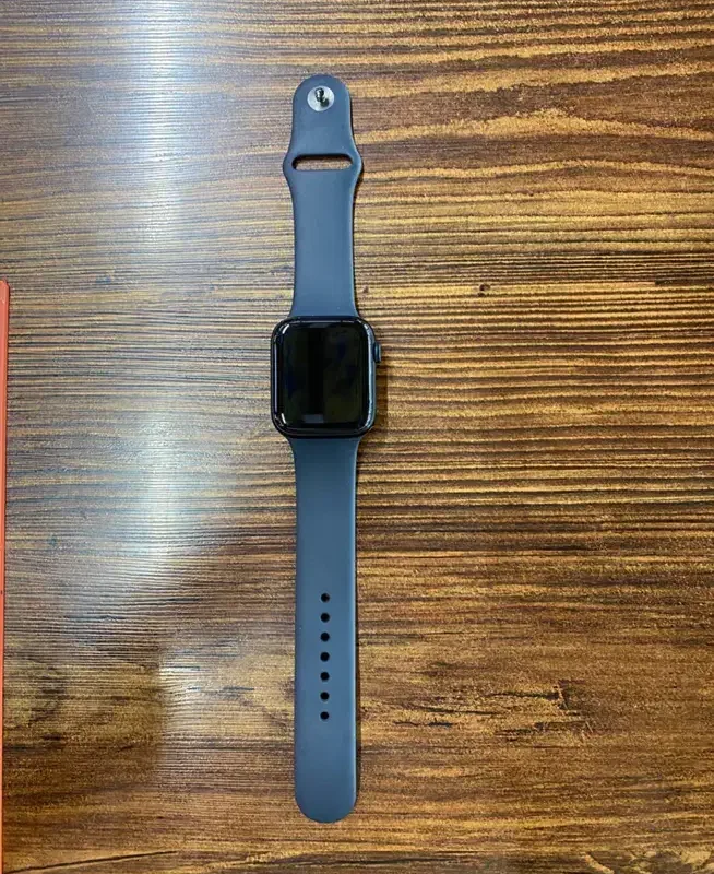 واچ SE سری 9 باطری 100 (کارکرده)