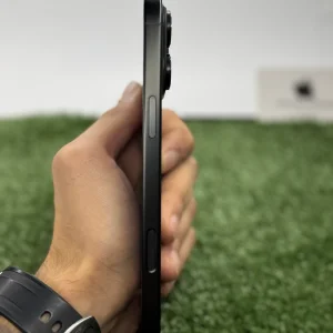 گوشی آیفون 16 پرومکس مشکی (ZAA) | حافظه 256 گیگابایت دوسیم  باطری %100 با ریجستر (کارکرده )