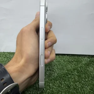 گوشی موبایل اپل iPhone 16 رنگ سفید حافظه ۱۲۸ گیگ  باطری 100 سایکسل 42 باکد - کارکرده